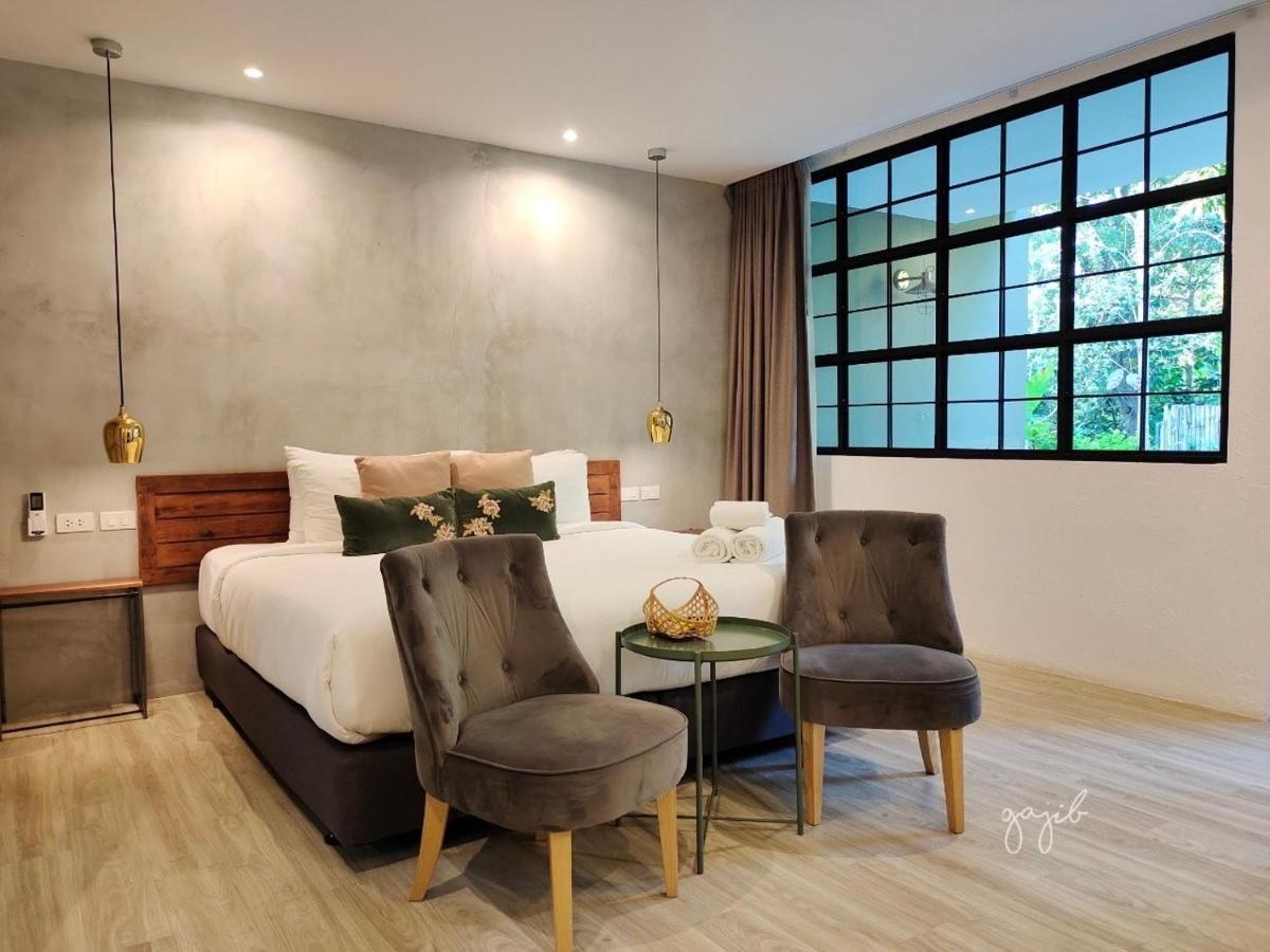 אמפווה Gajib Bed&Breakfast מראה חיצוני תמונה