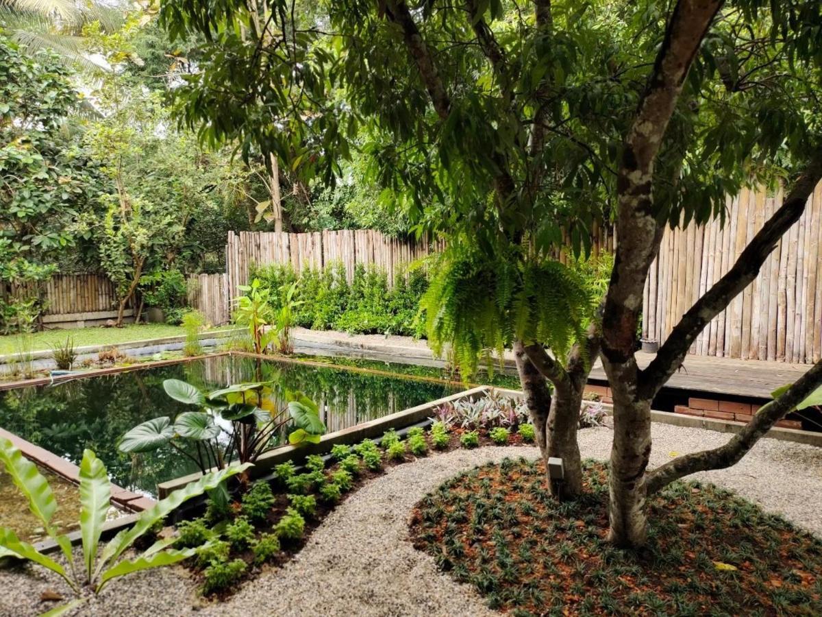 אמפווה Gajib Bed&Breakfast מראה חיצוני תמונה