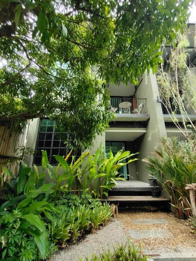 אמפווה Gajib Bed&Breakfast מראה חיצוני תמונה