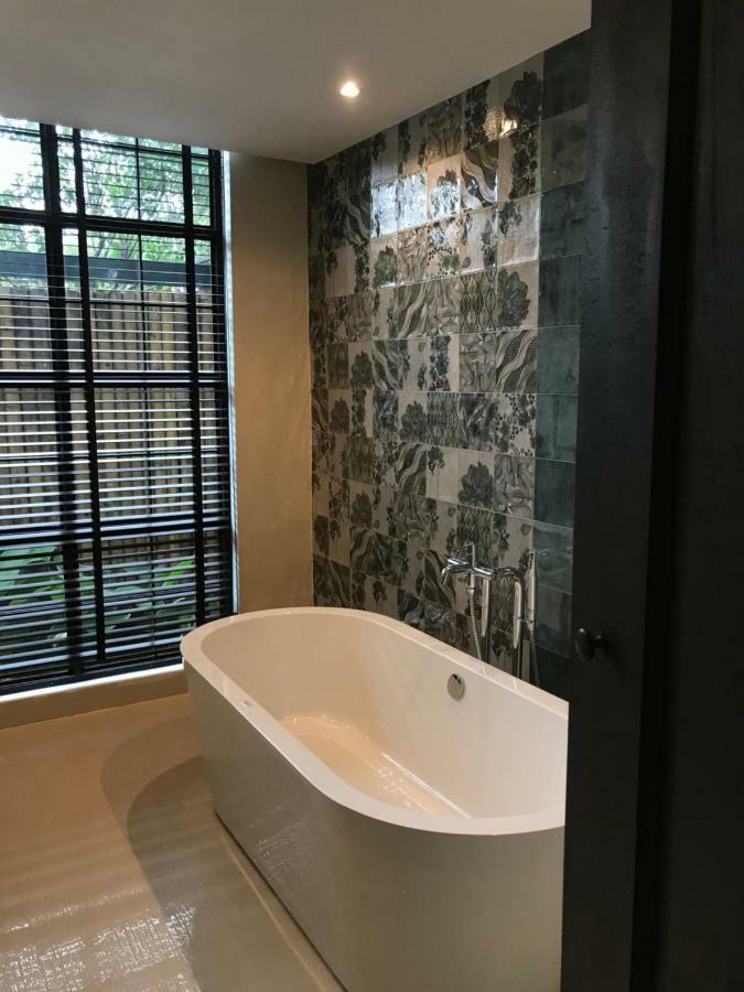 אמפווה Gajib Bed&Breakfast מראה חיצוני תמונה
