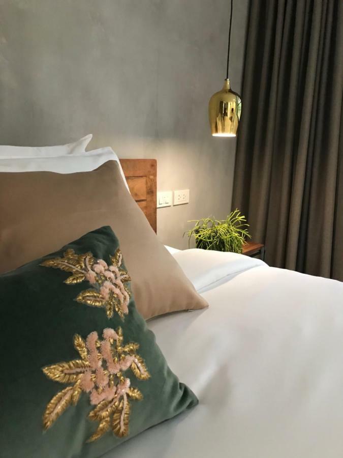 אמפווה Gajib Bed&Breakfast מראה חיצוני תמונה